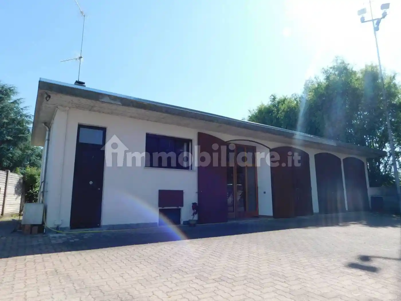 Casa indipendente in vendita a Sannazzaro de' Burgondi