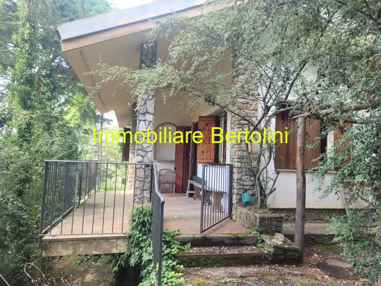 Casa indipendente in vendita a Bajardo