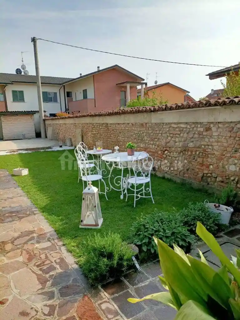 Villa in vendita a Antegnate