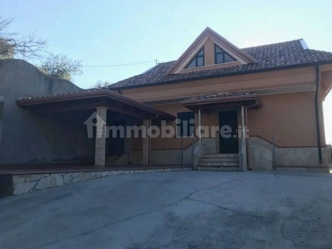 Villa in vendita a Campagna