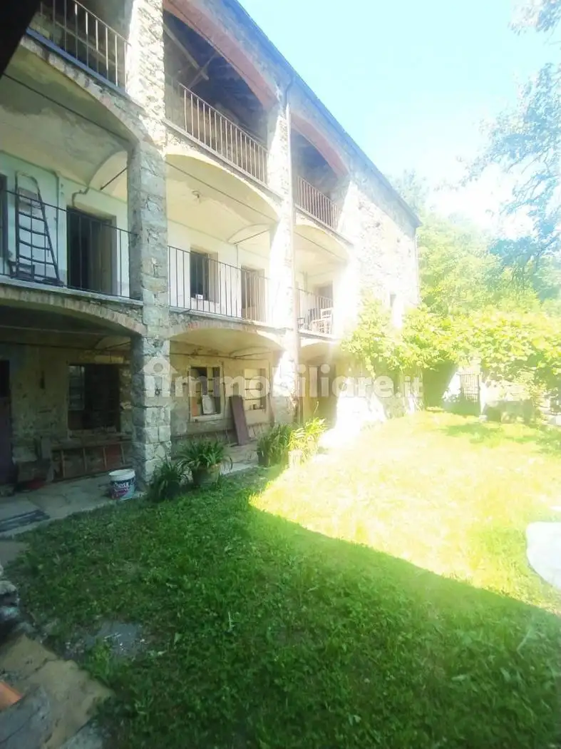 Rustico - Casale in vendita a Andrate