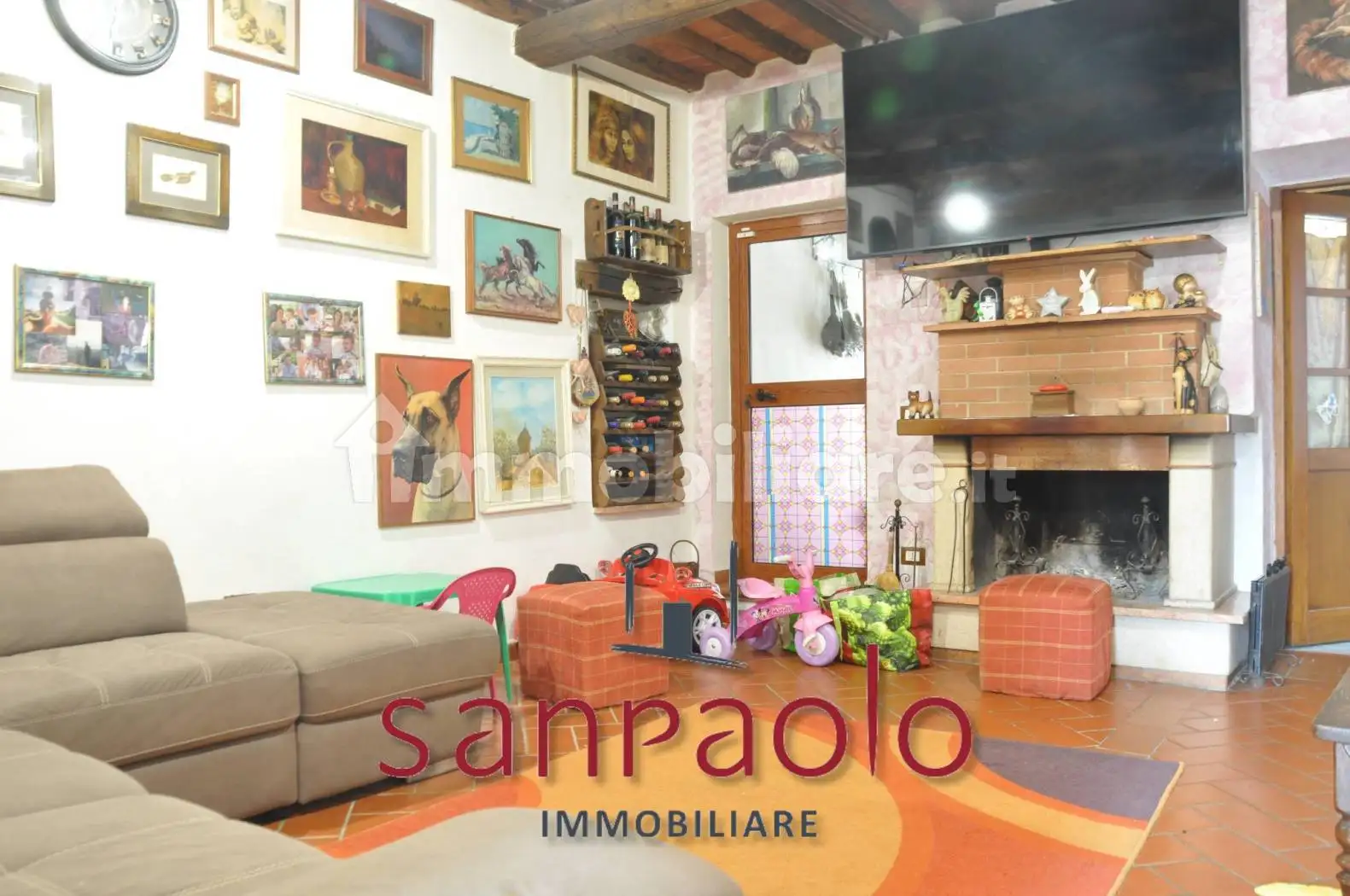 Casa indipendente in vendita a Pistoia