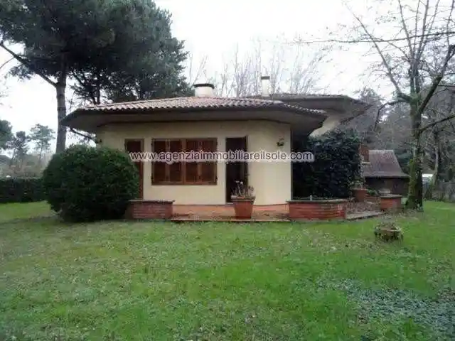 Villa in vendita a Massa