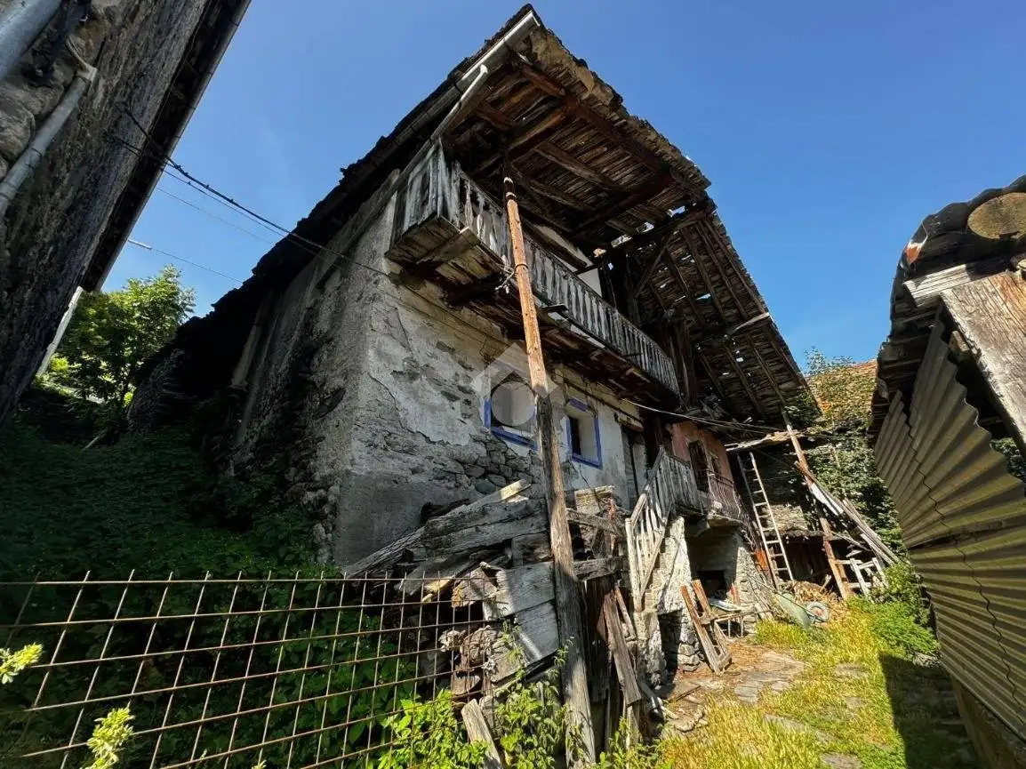 Rustico - Casale in vendita a Saint-Rhémy-En-Bosses