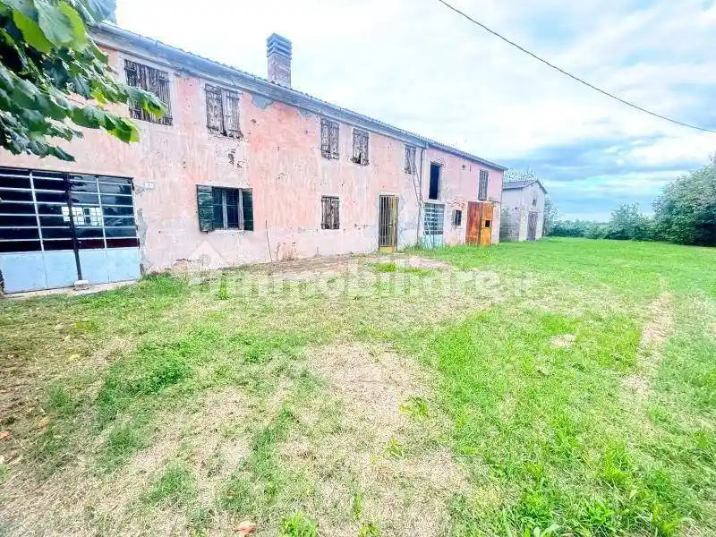 Rustico - Casale in vendita a Cerea