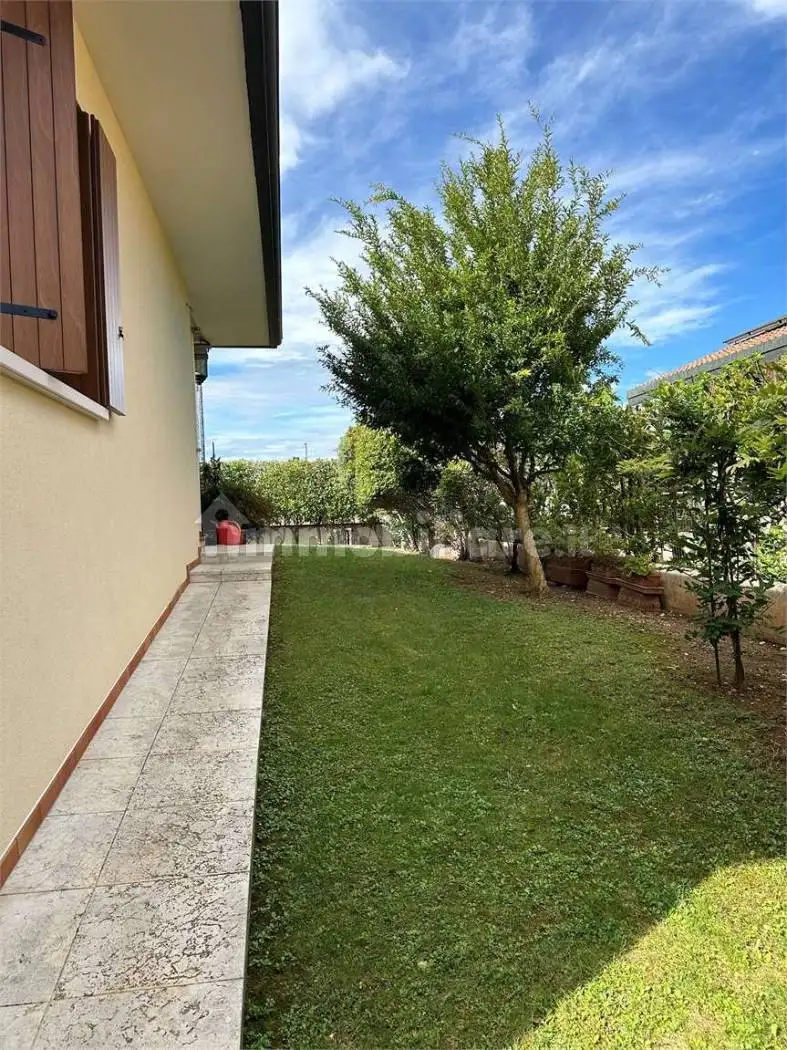 Villa unifamiliare, buono stato, 300 m², Centro, Altivole - foto 5