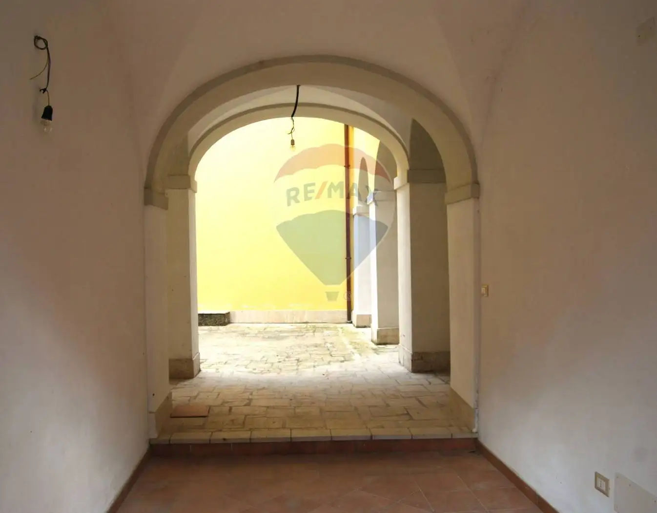 Terratetto unifamiliare piazza Vittorio Emanuele III 8, Centro, Barete - foto 3