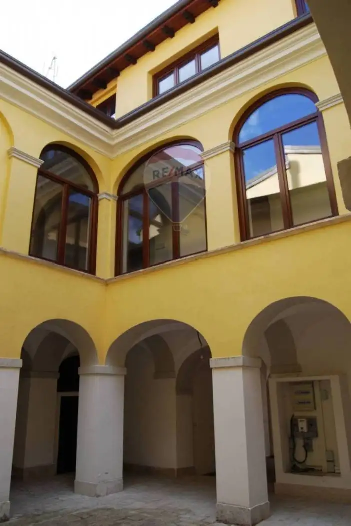 Terratetto unifamiliare piazza Vittorio Emanuele III 8, Centro, Barete - foto 4