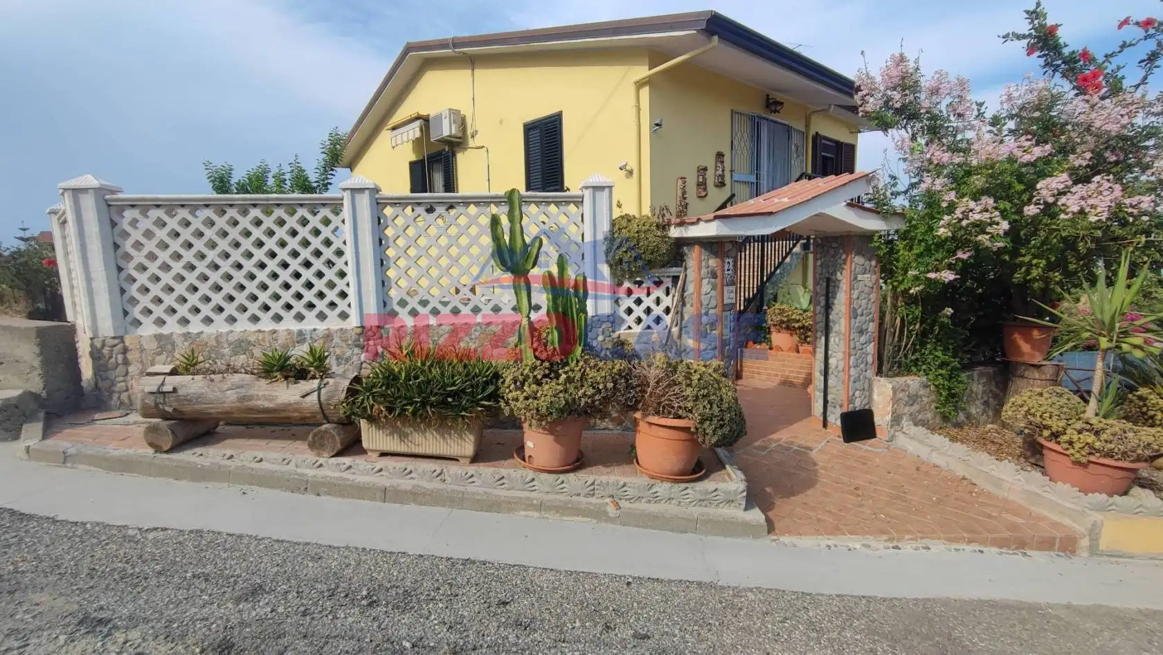 Villa in vendita a Calopezzati