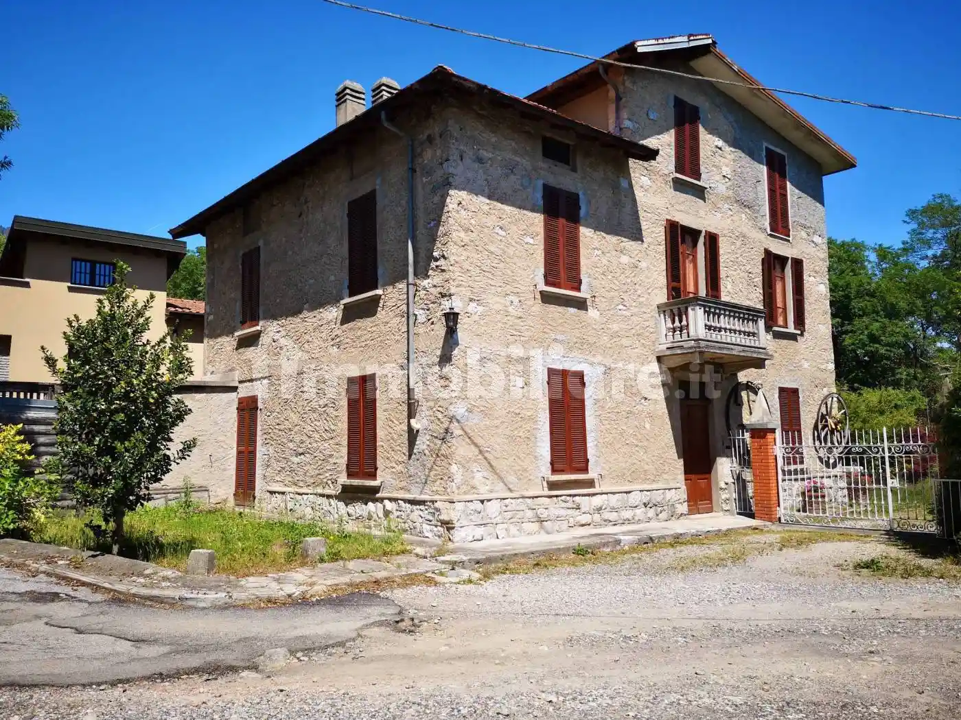 Rustico - Casale in vendita a Barasso