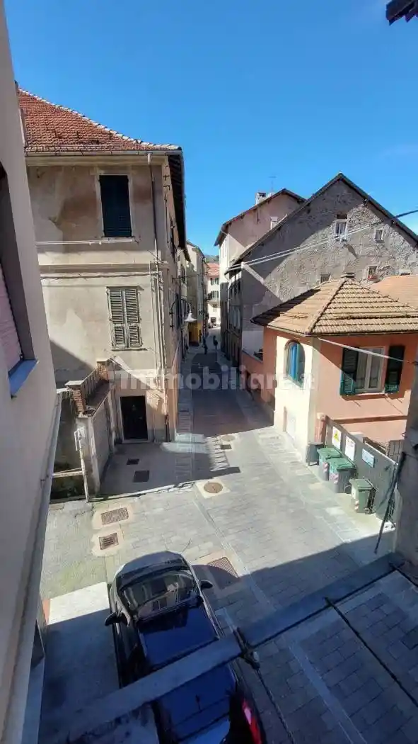 Appartamento in vendita a Rossiglione