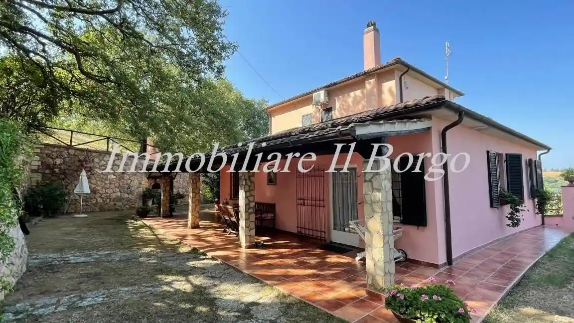 Villa in vendita a Manciano