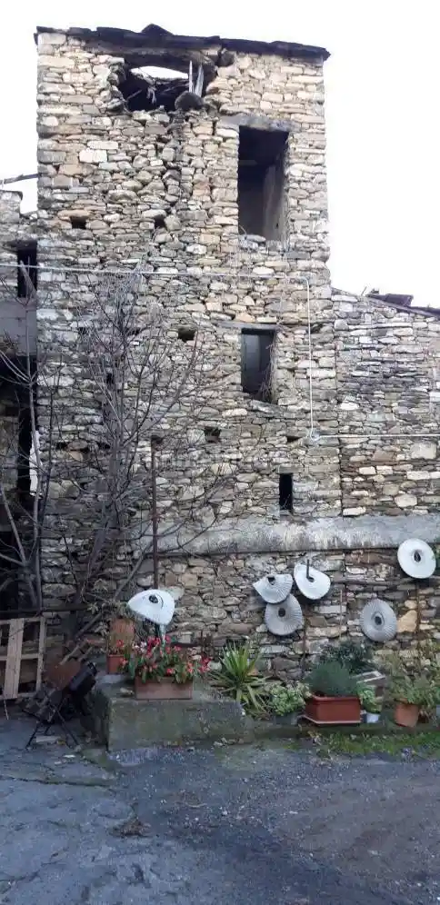 Palazzo - Edificio in vendita a Stellanello