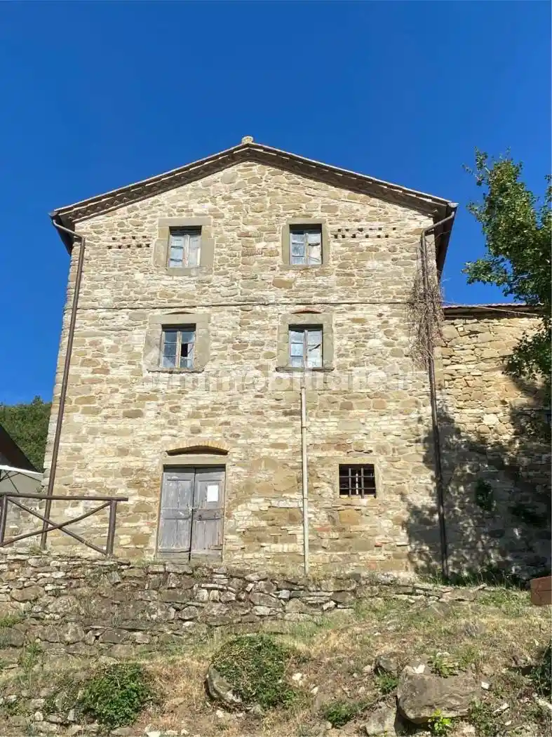 Casa indipendente in vendita a Cortona