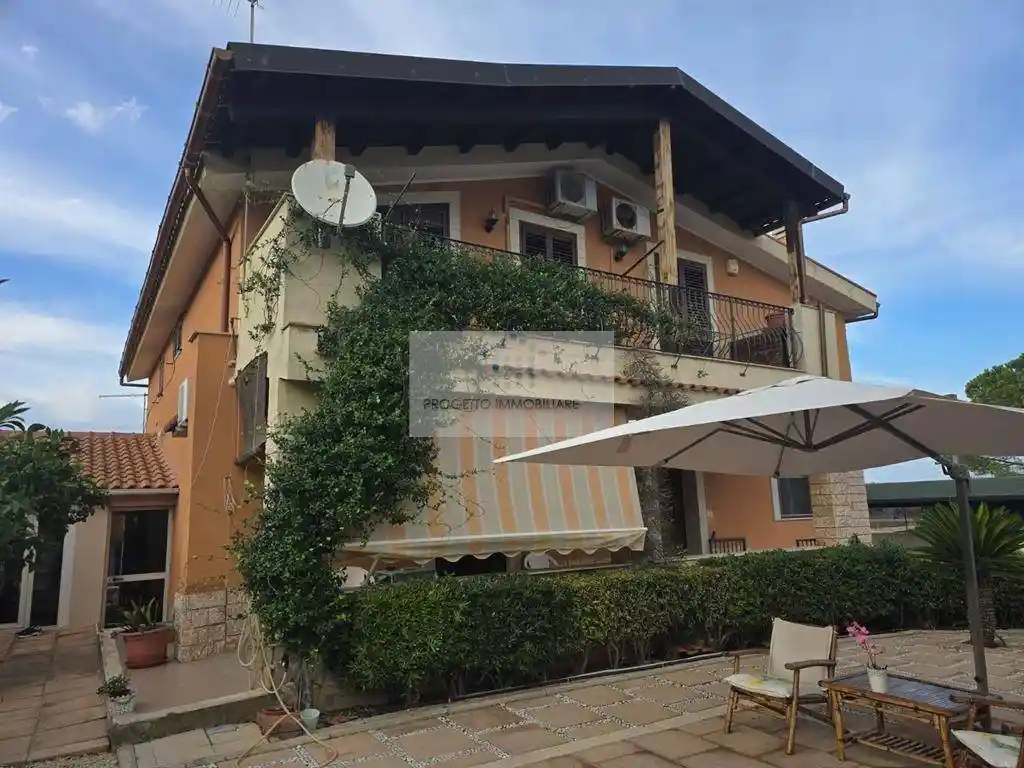 Villa in vendita a Siracusa