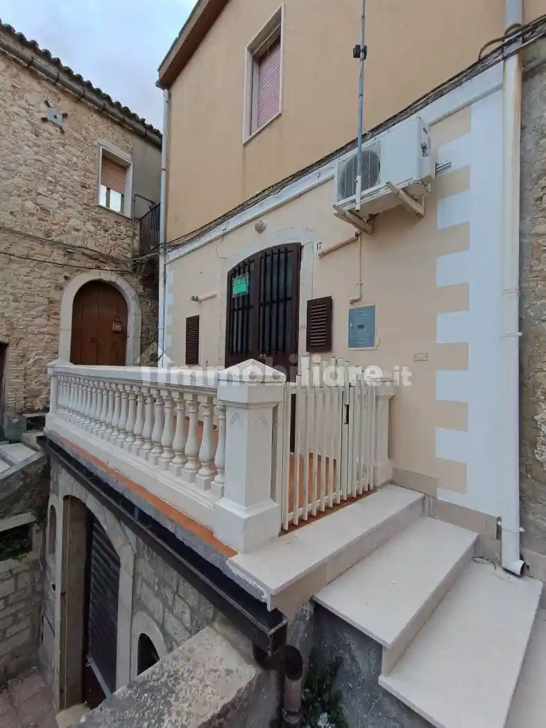 Appartamento in vendita a Candela