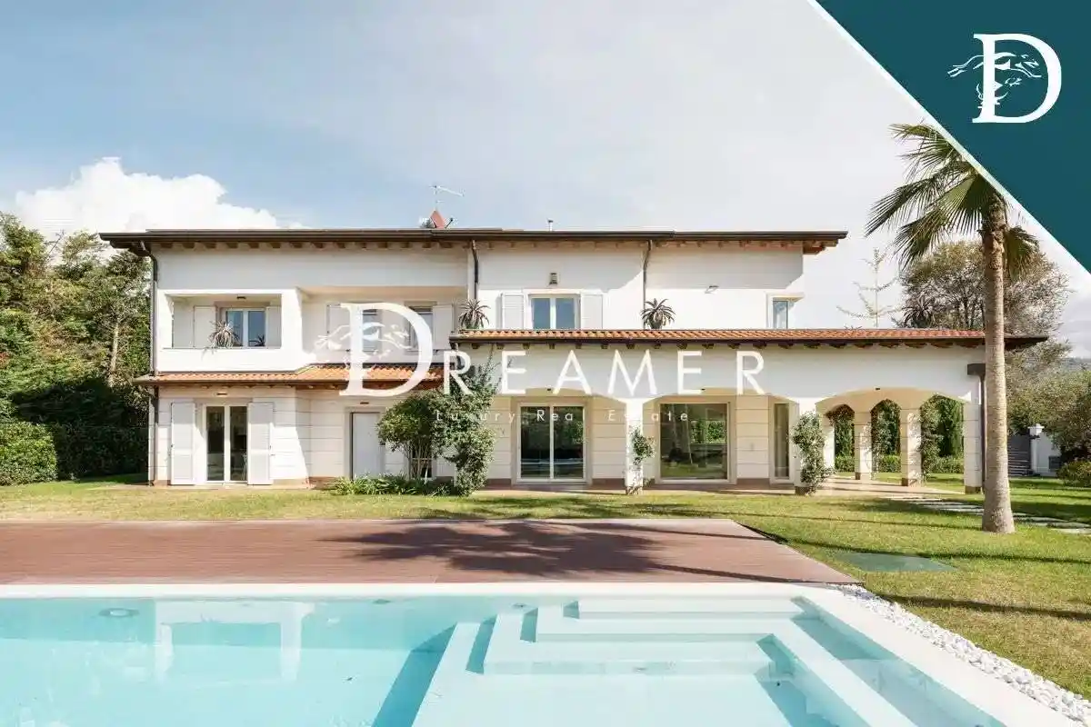 Villa in affitto a Forte dei Marmi