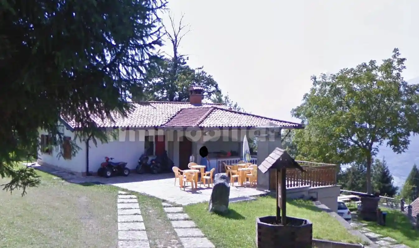Villa in vendita a Pian Camuno