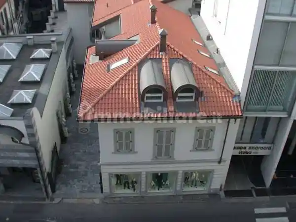 Quadrilocale via Alessandro Manzoni, Centro, Gallarate - foto 2