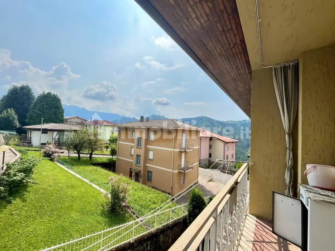 Appartamento in vendita a Gorno