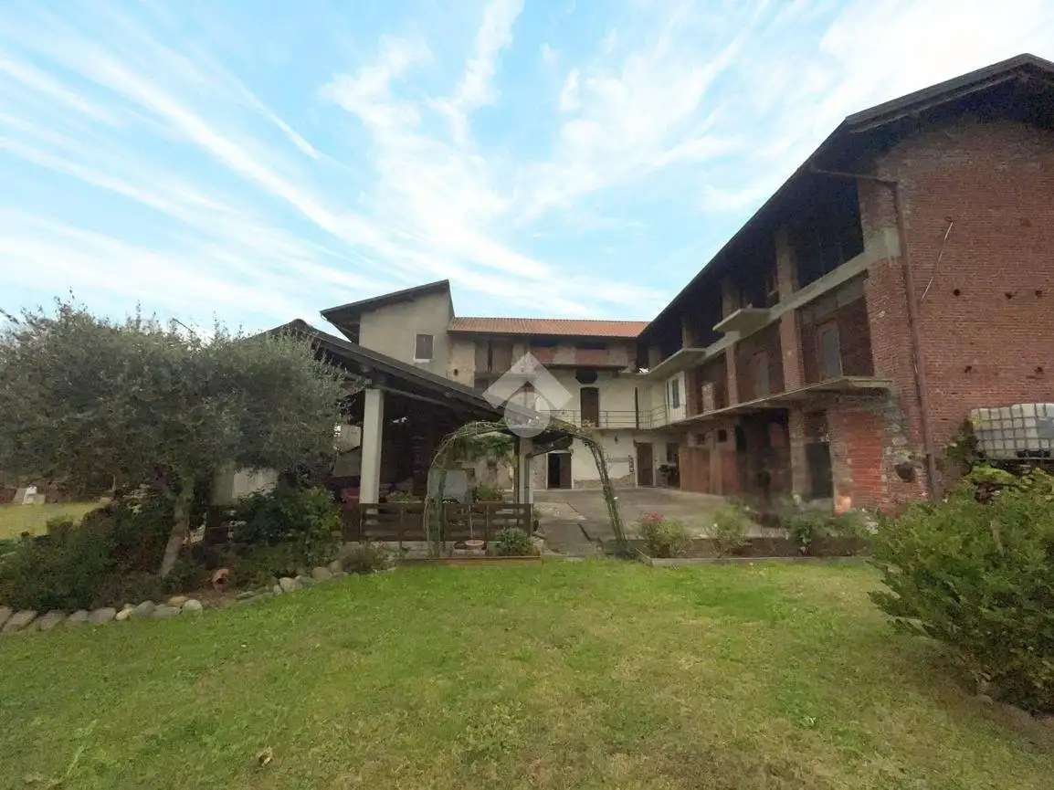 Casa indipendente in vendita a Cavallirio