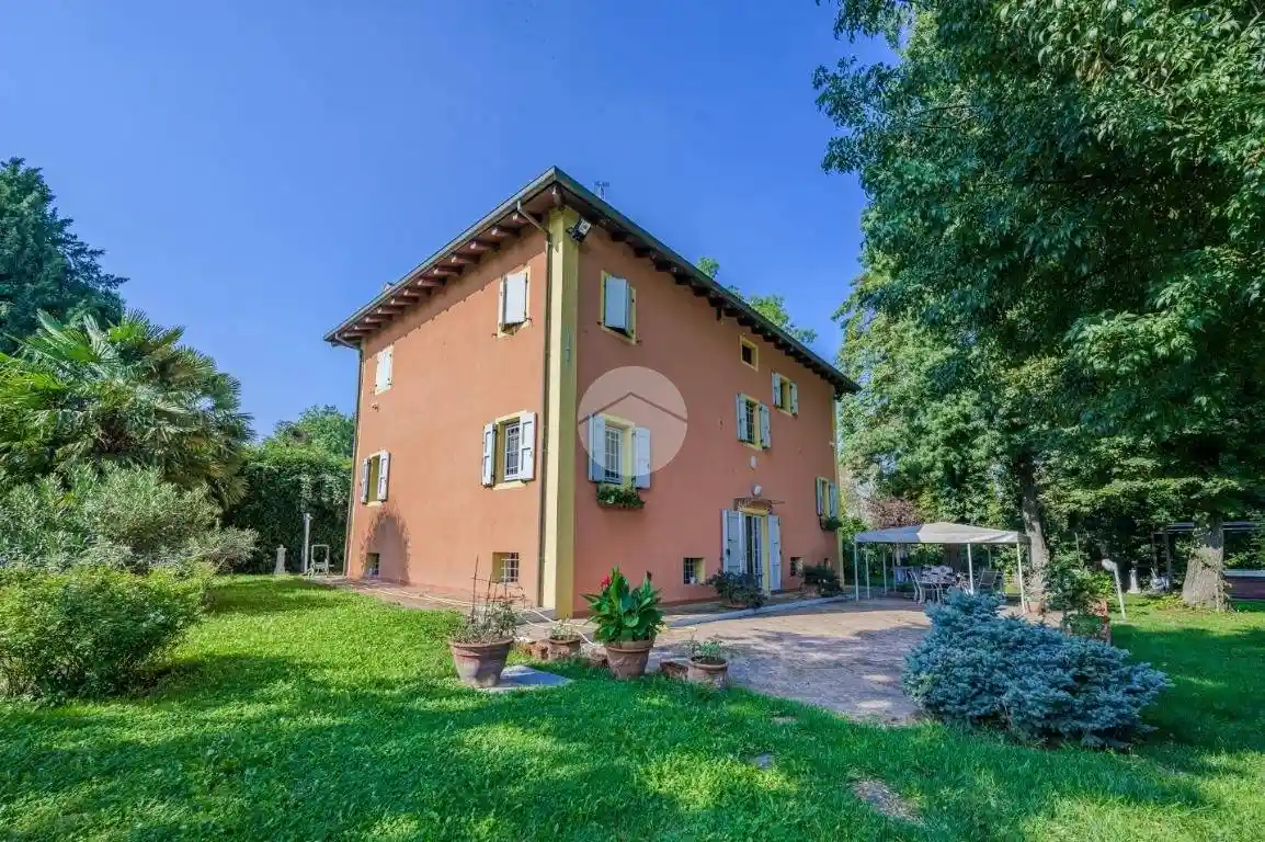 Villa in vendita a Valsamoggia