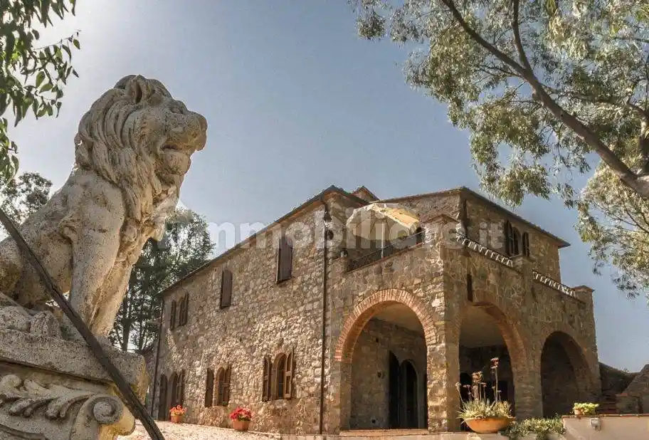 Rustico - Casale in vendita a Gavorrano