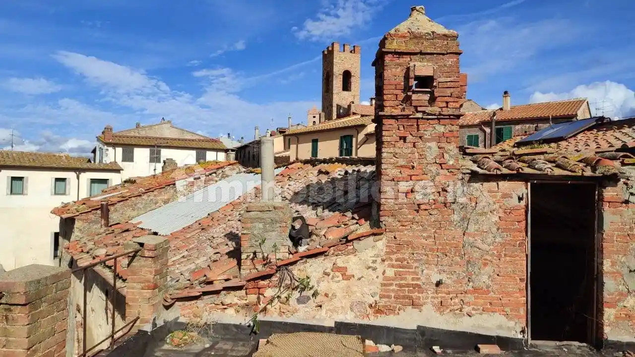 Palazzo - Edificio in vendita a Grosseto