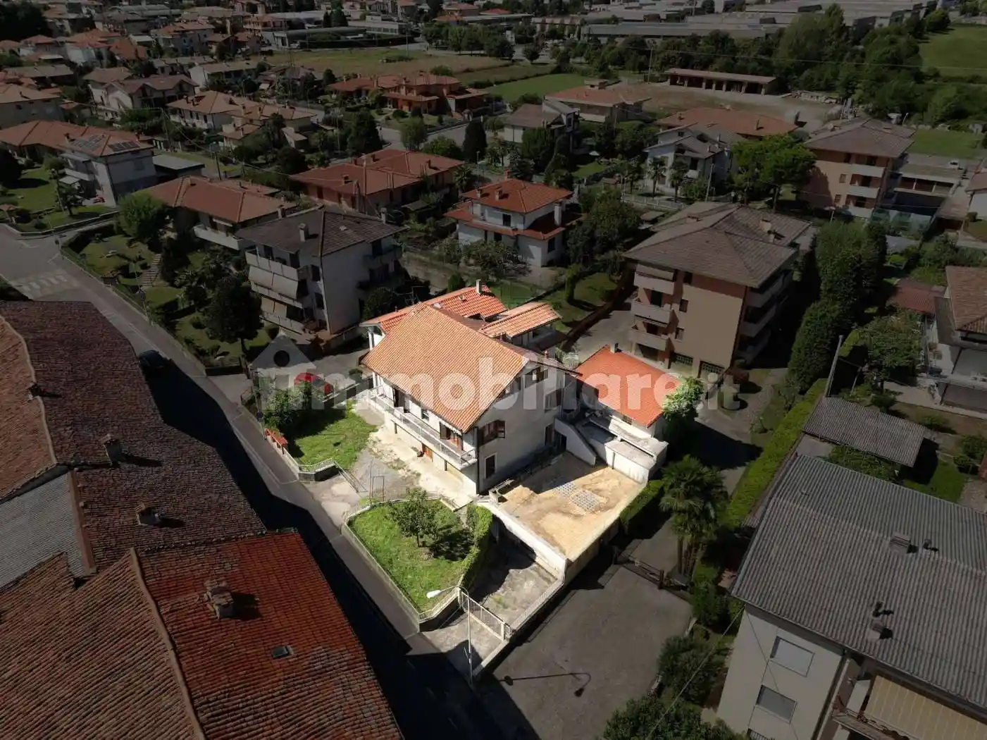 Casa indipendente in vendita a Calusco d'Adda