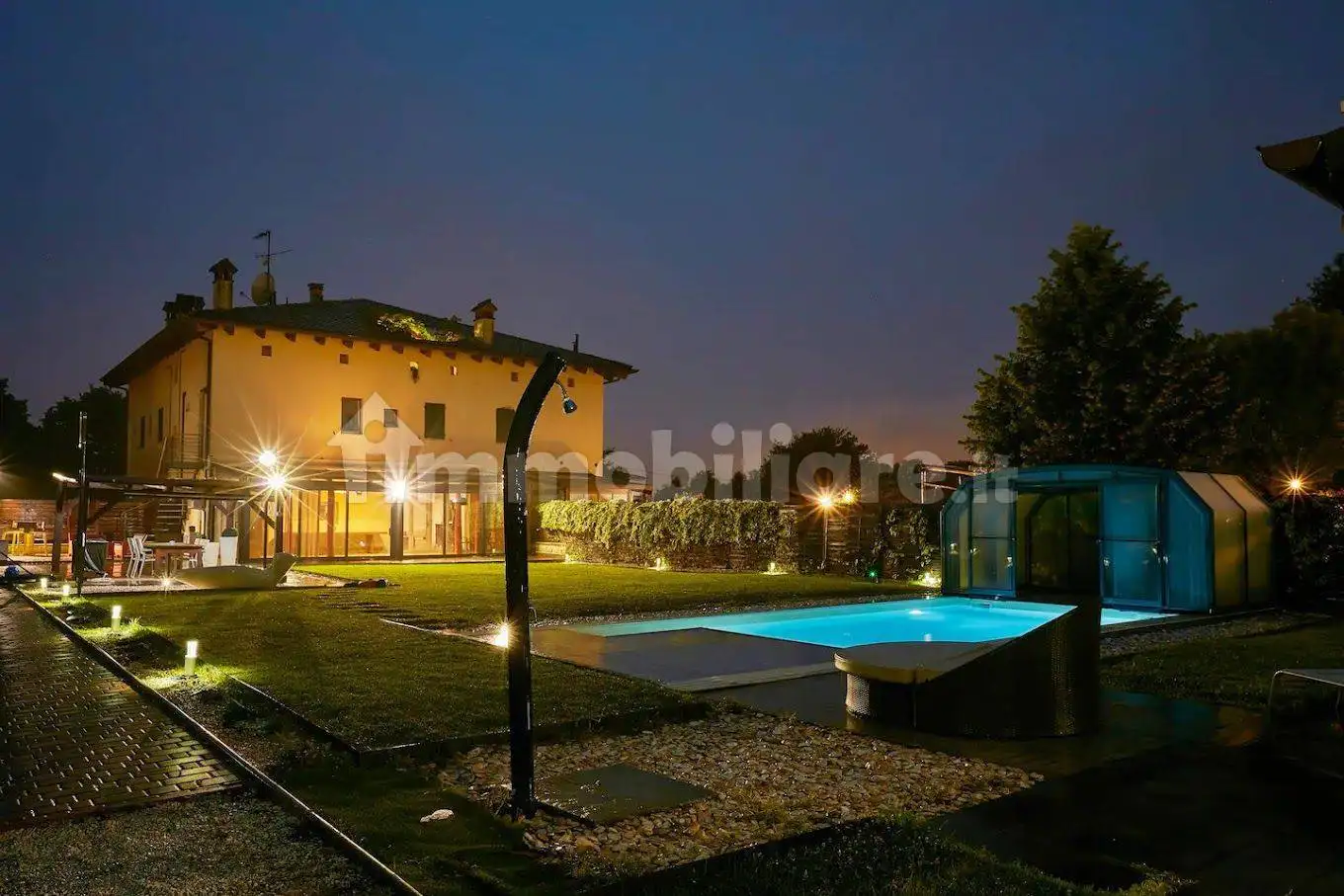 Rustico - Casale in vendita a Bologna