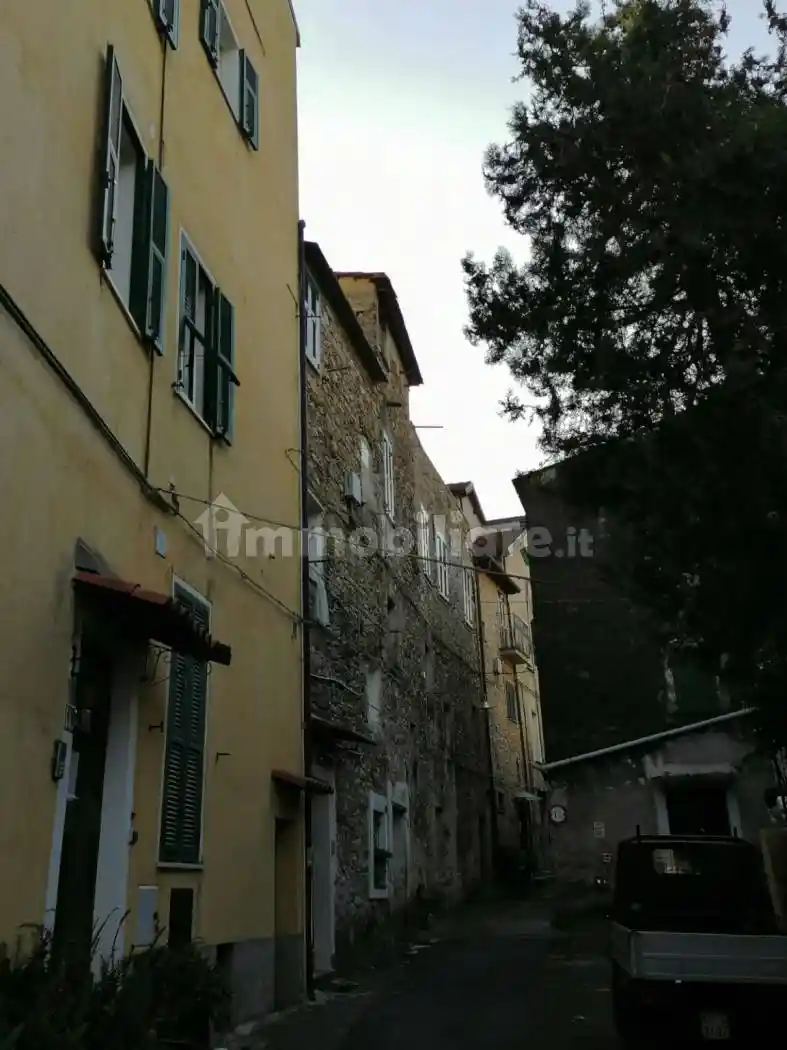 Rustico - Casale in vendita a Imperia