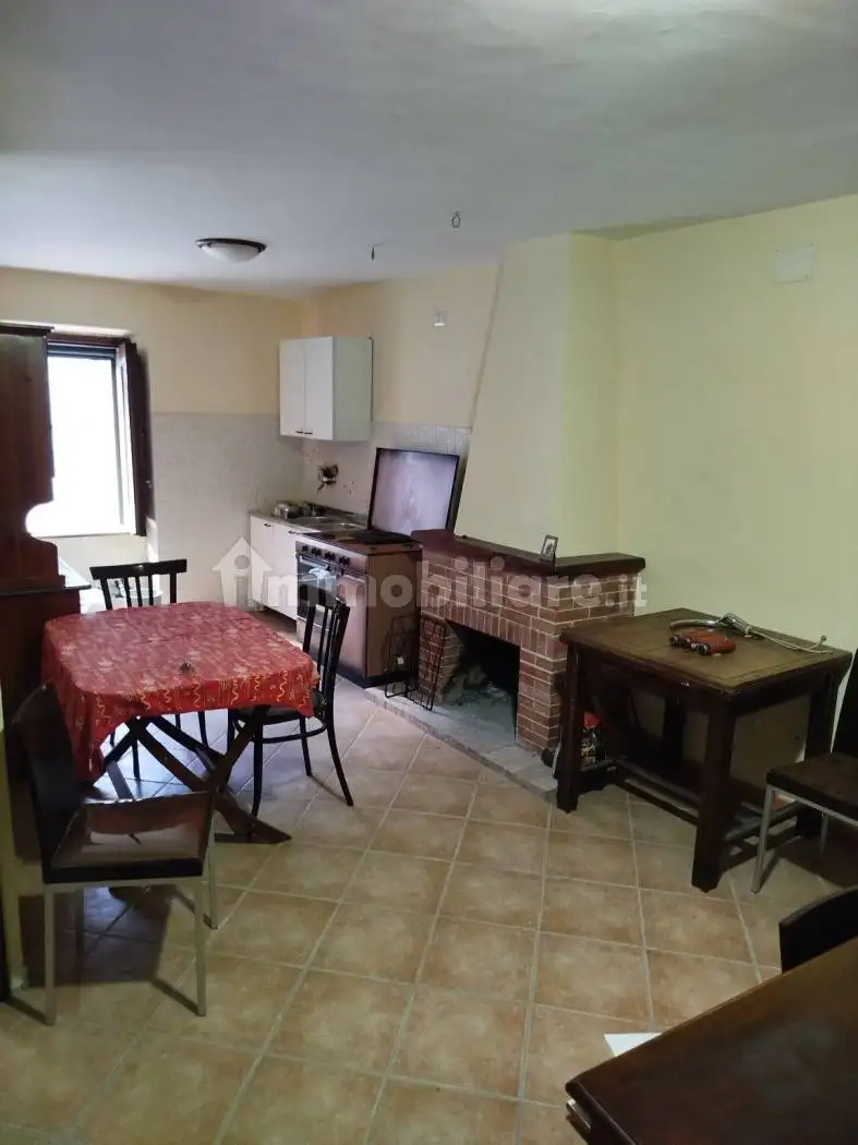 Appartamento in vendita a Postiglione