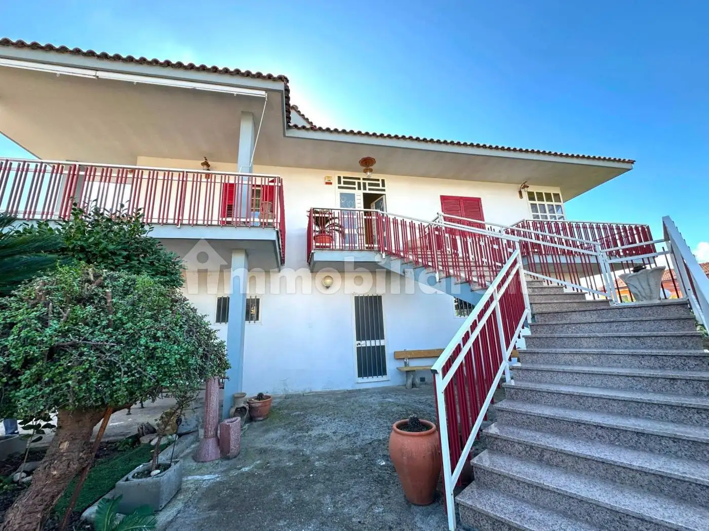 Villa plurifamiliare via Giovanni Paolo II, Cancello ed Arnone - foto 4