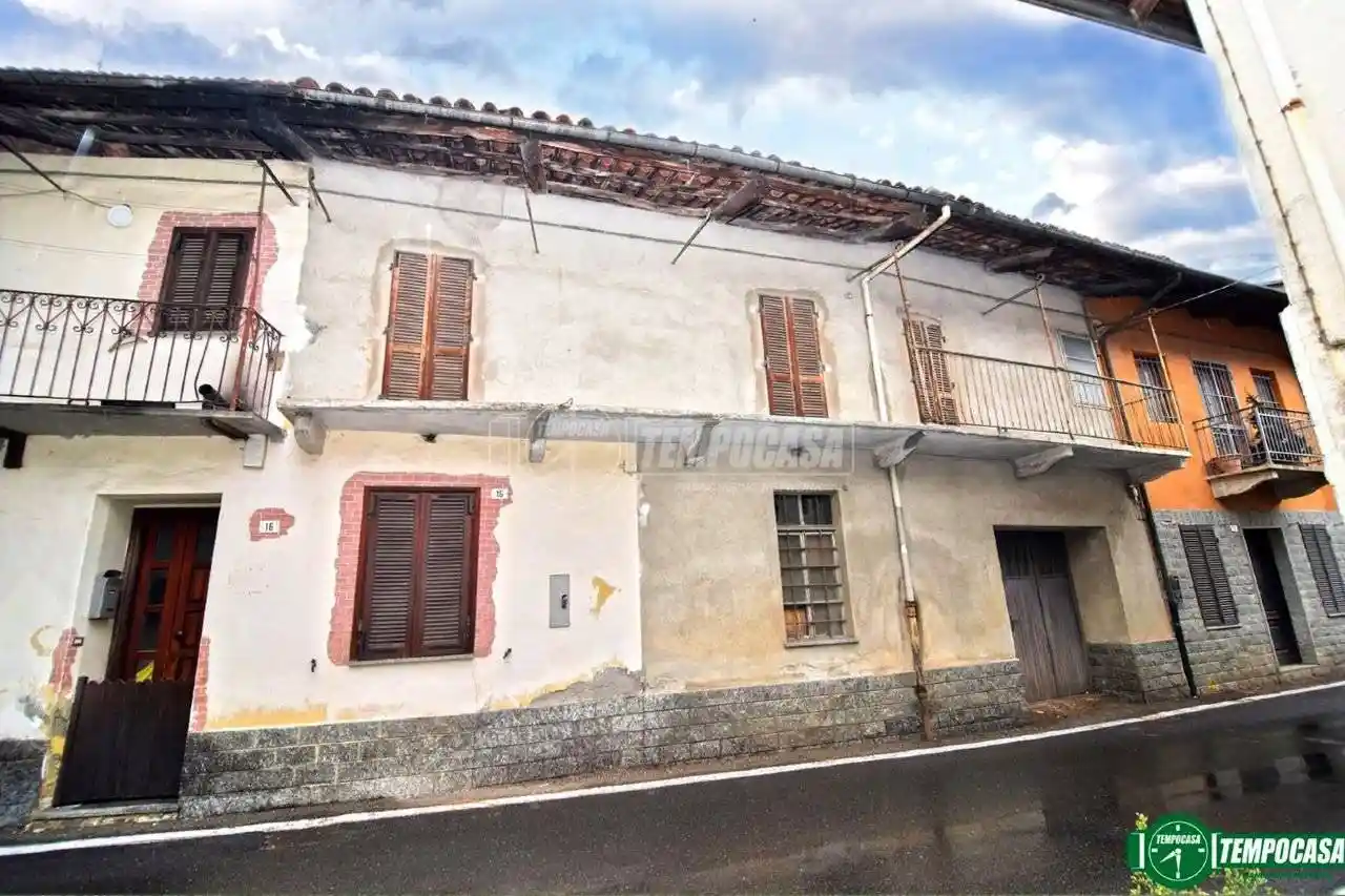 Casa indipendente in vendita a Rocca Canavese