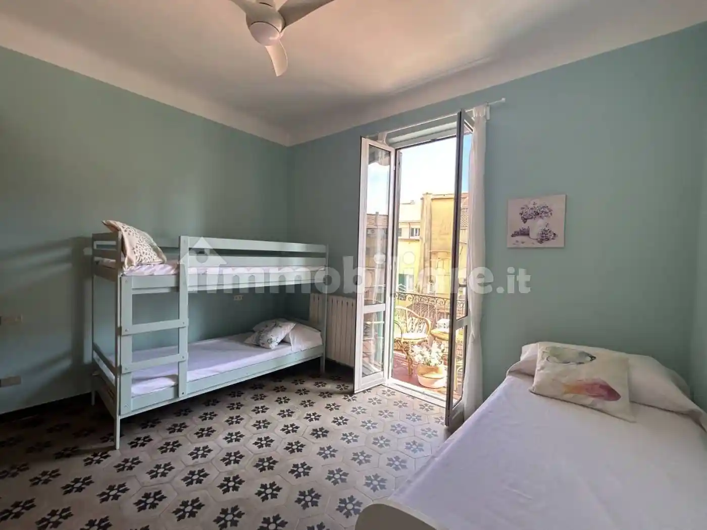 Appartamento in vendita a Finale Ligure