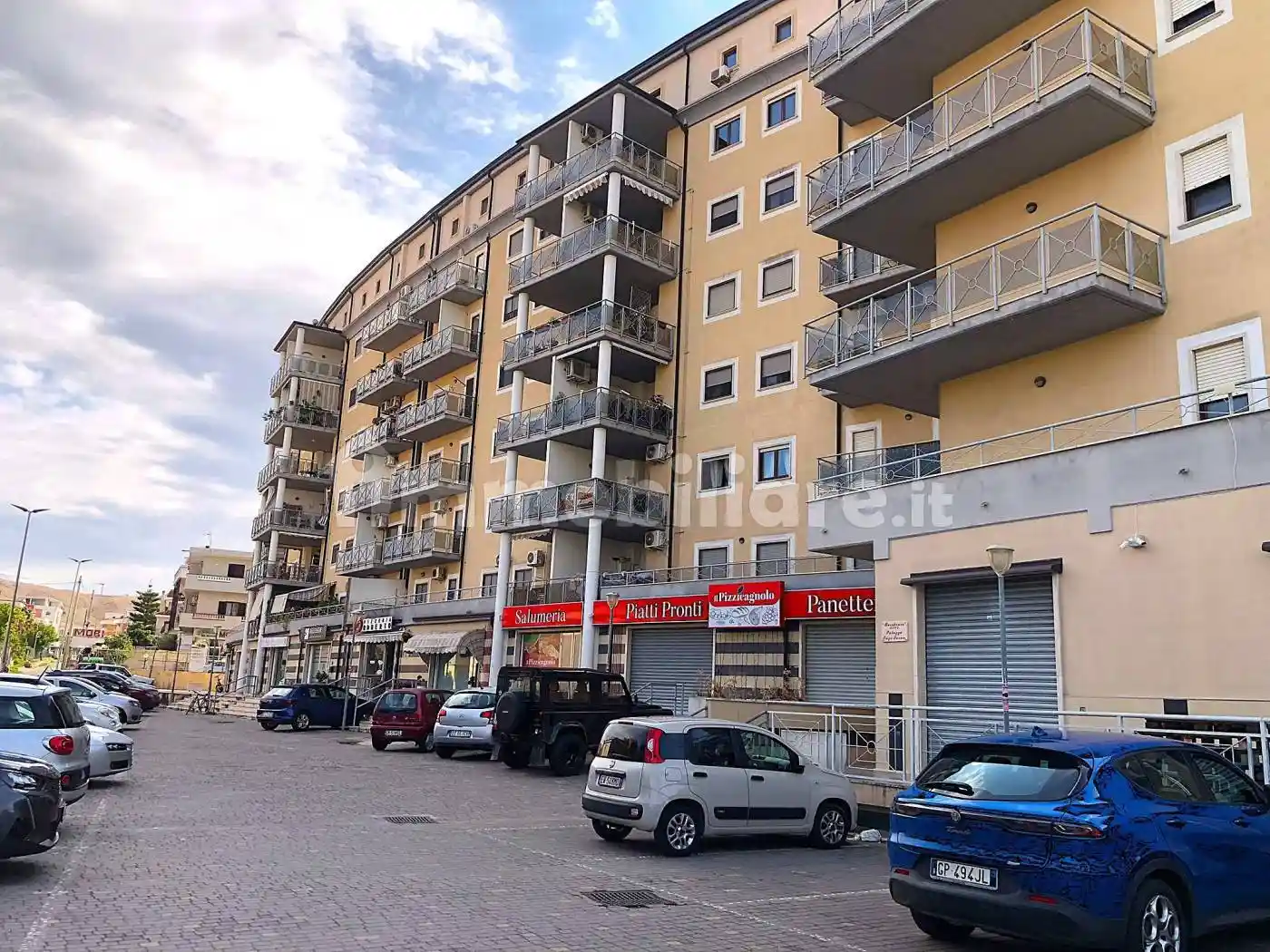 Trilocale via Unione Europea 2A, Tufolo, Farina, Crotone - foto 2