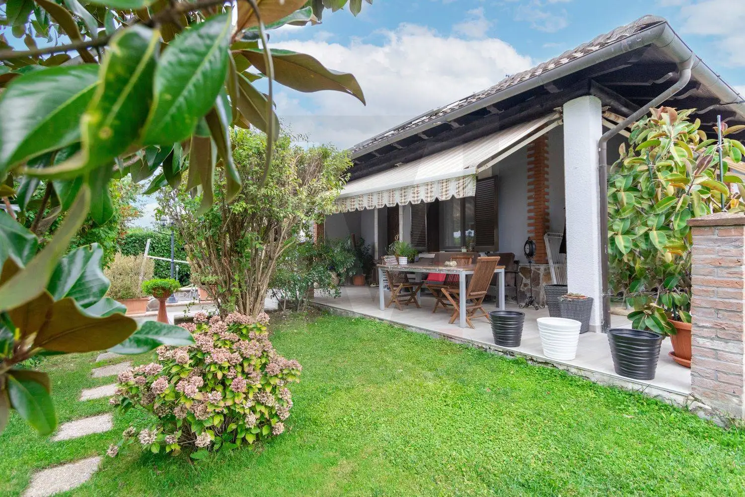 Villa in vendita a Frugarolo