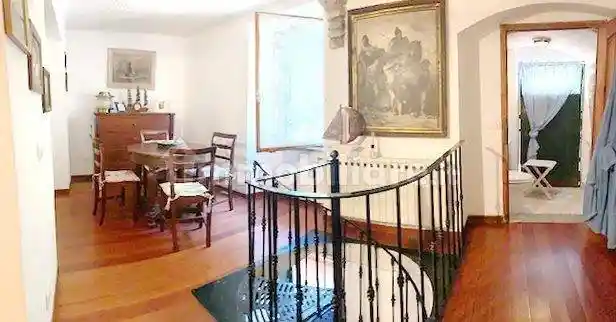 Appartamento in vendita a Lerici