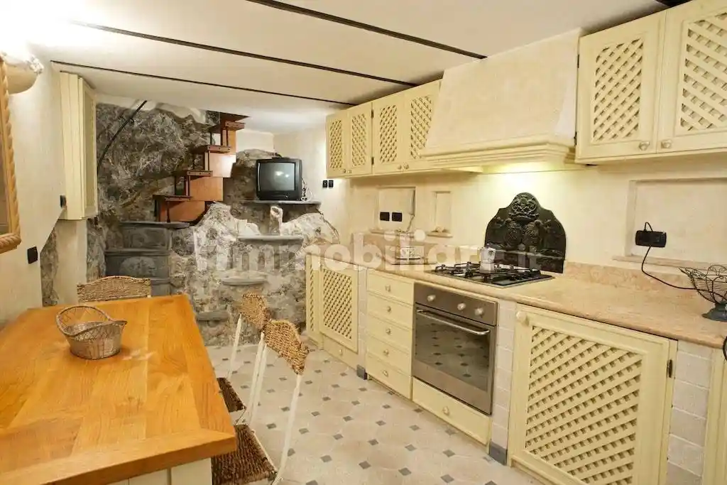 Appartamento in vendita a Lerici