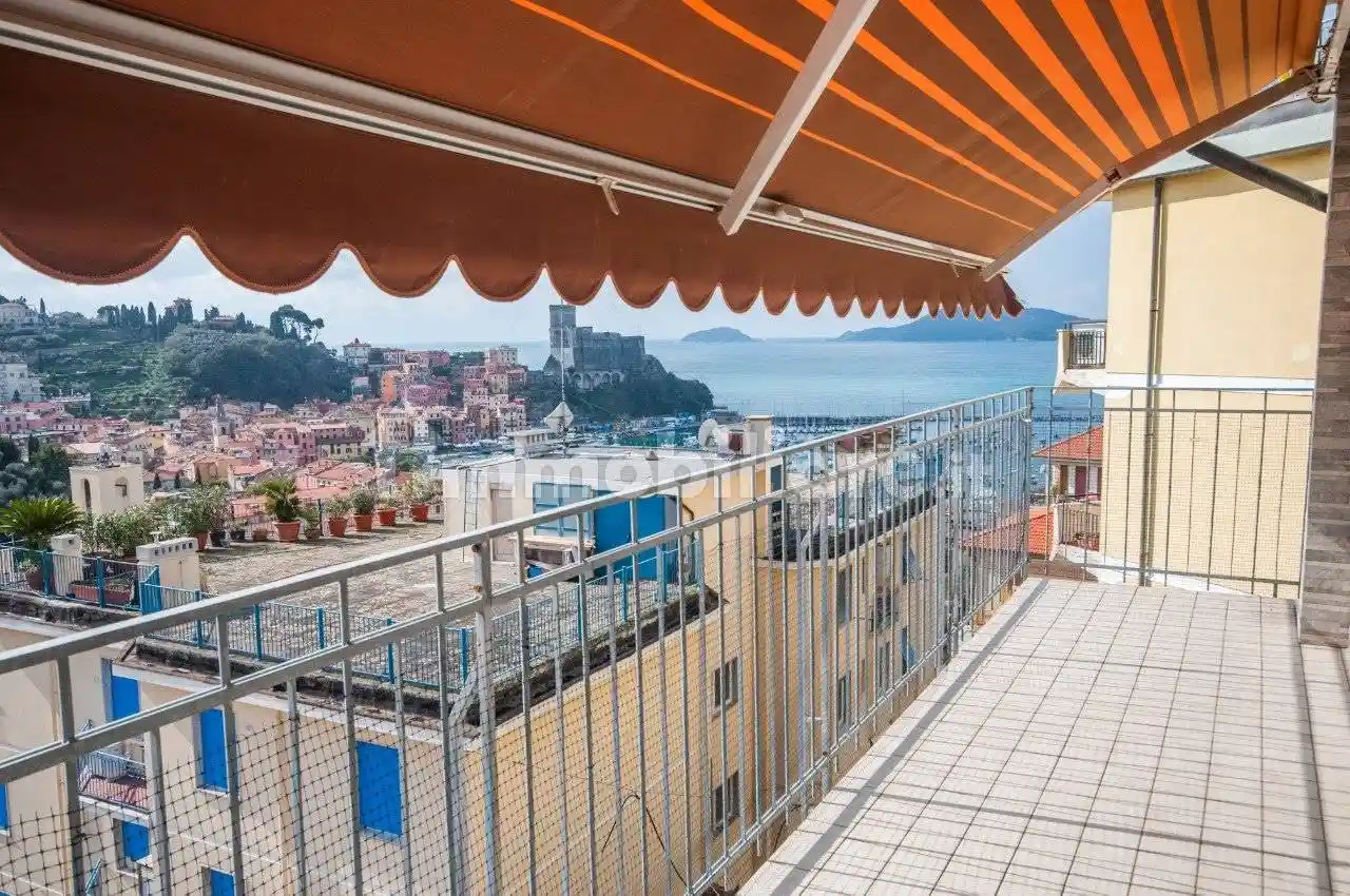 Appartamento in vendita a Lerici
