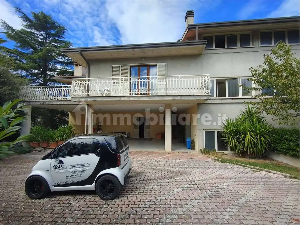 Villa in vendita a Giano dell'Umbria