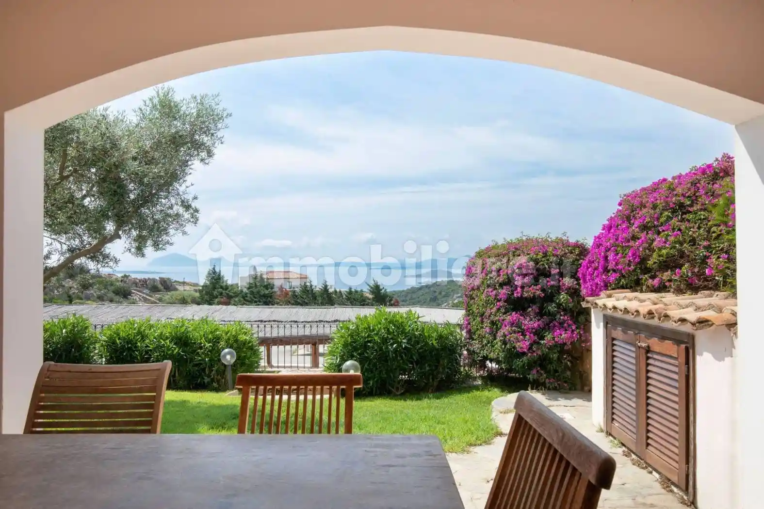 Appartamento in vendita a Arzachena