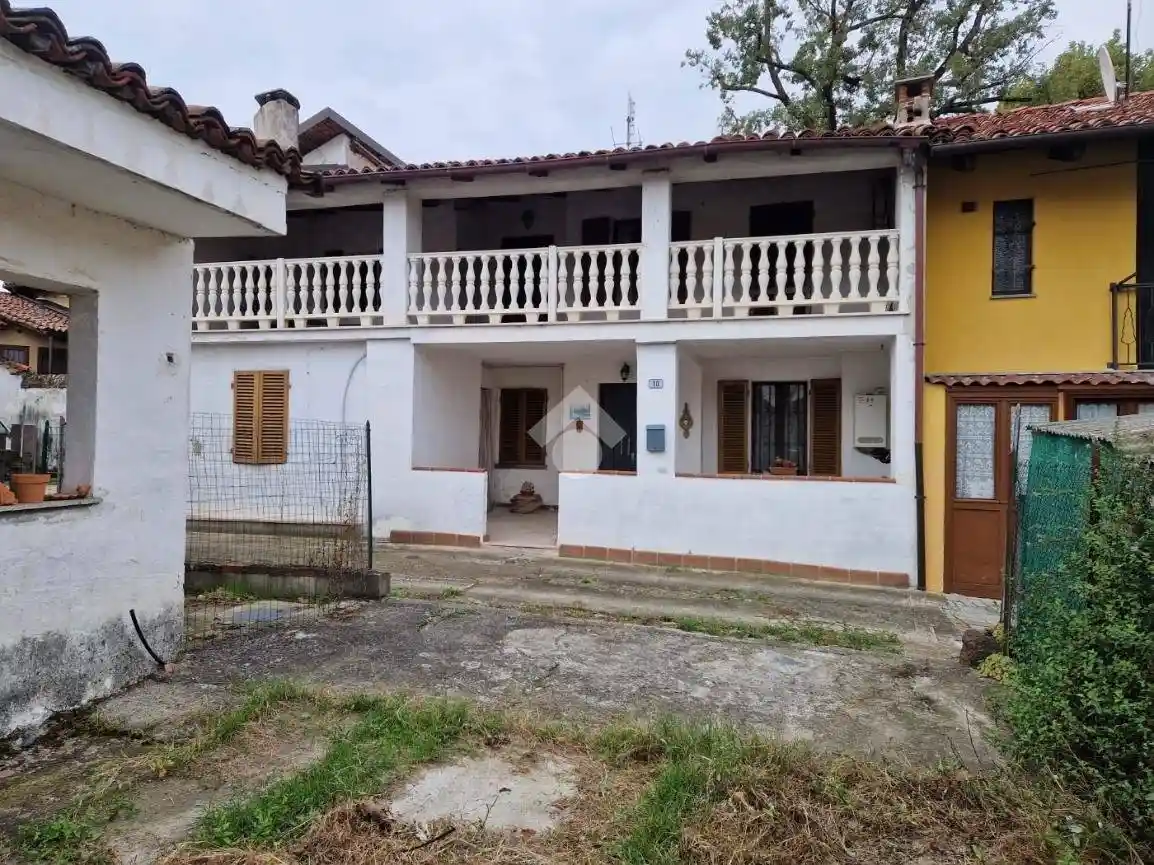 Casa colonica via Papa Giovanni XXIII 10, Centro, Valfenera - foto 2