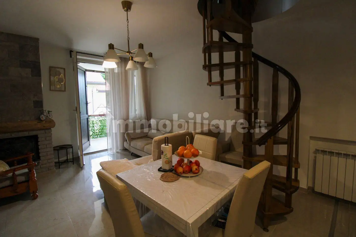 Bilocale via Sottotenente Mario Rigamonti, 19, Centro Valle Intelvi - foto 4