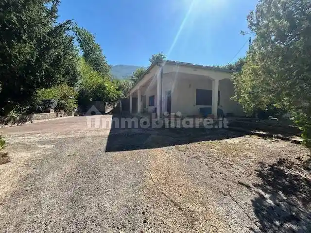 Villa in vendita a Agosta