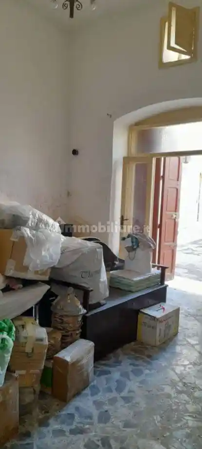 Palazzo - Edificio in vendita a Mola di Bari