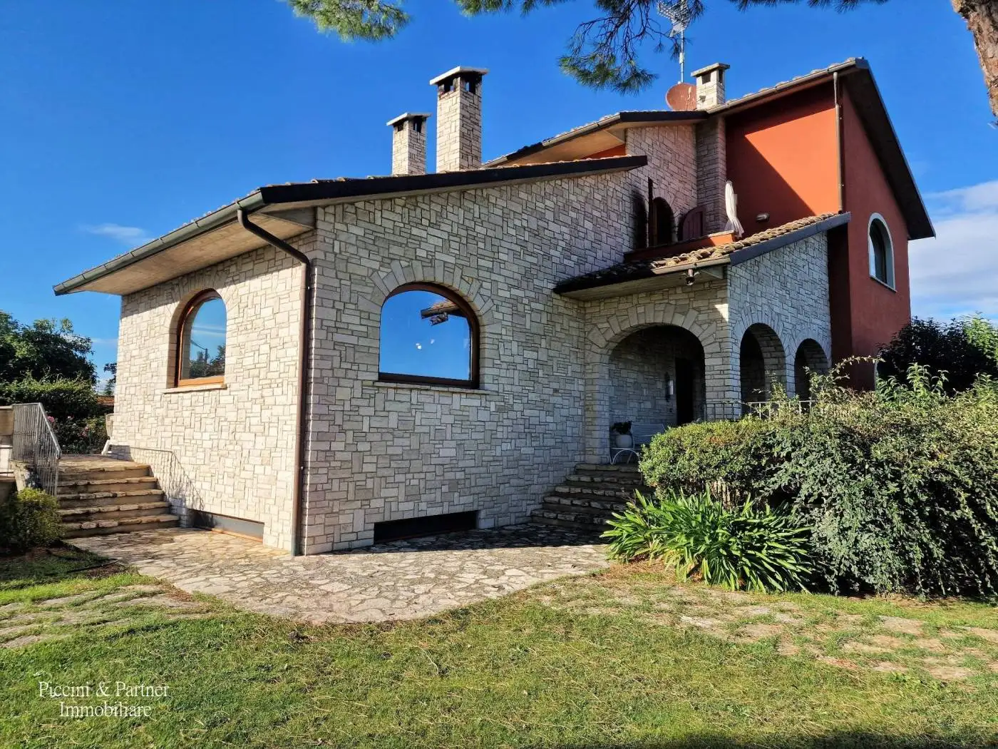 Villa in vendita a Castiglione del Lago