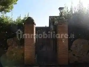 Villa in vendita a Tarquinia