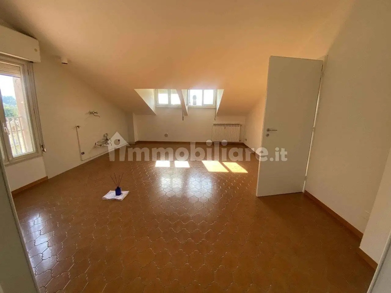 Appartamento in vendita a Vetto