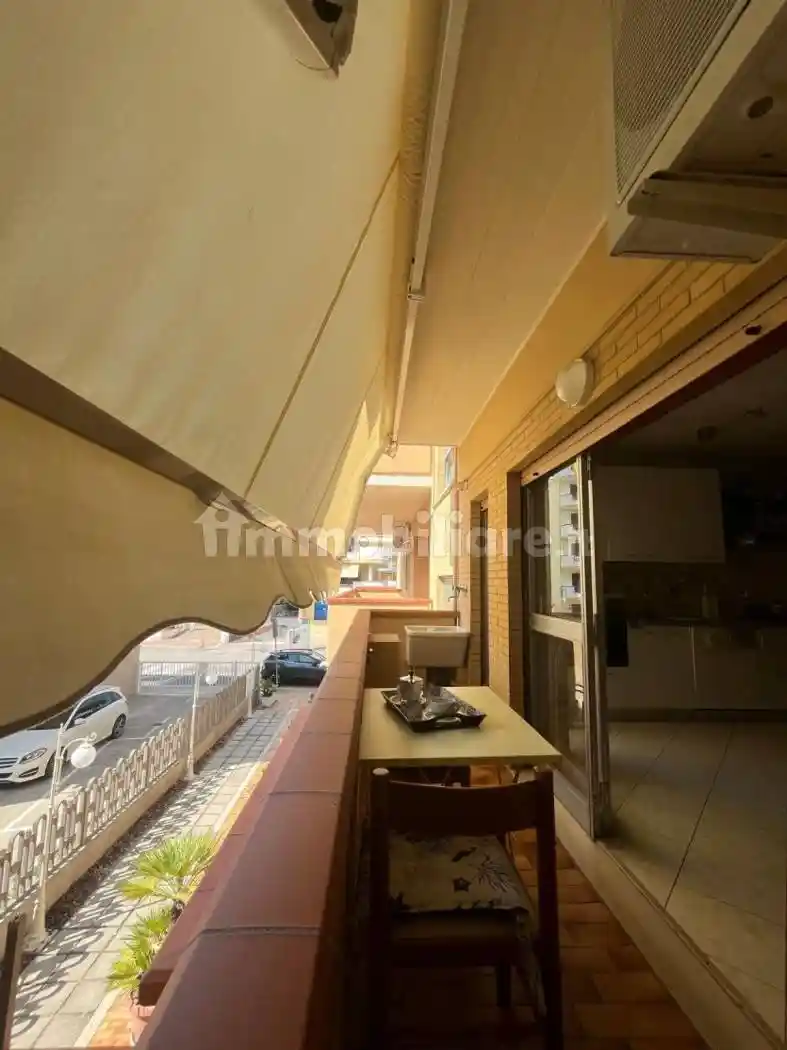 Trilocale via Toscana 31, Centro, Alba Adriatica - foto 4